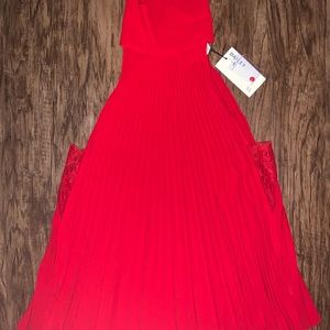 NWT Bailey 44 Nora Red Pleated Lace Tank Top M